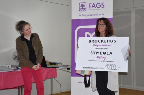 DSC 0278 Symbola klein
